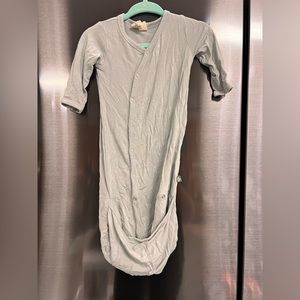 Kyte Baby Snap Onesie with Leg Cover in Slate